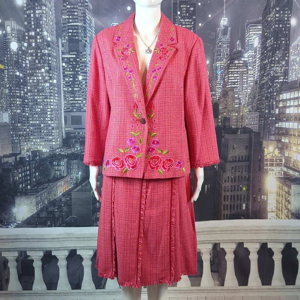 Debra McGuire sz 16W Silk Skirt Blazer Jacket Suit Set Pink Floral Embroidered